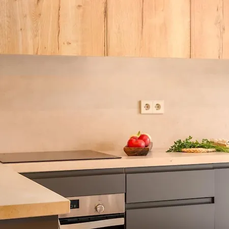 Oldtown - 200mtrs Эстепона